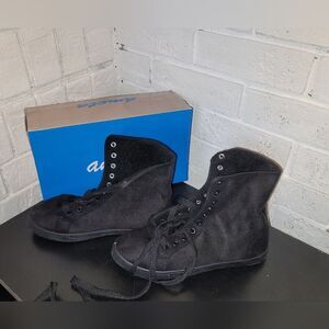 Ameta Black Canvas High-Top Sneakers - Size 7 - Brand New in Box